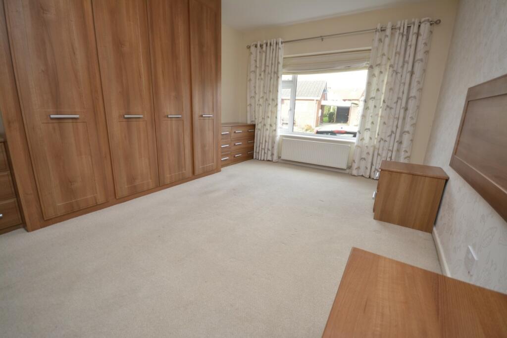 Sitting Room/ Bedroo