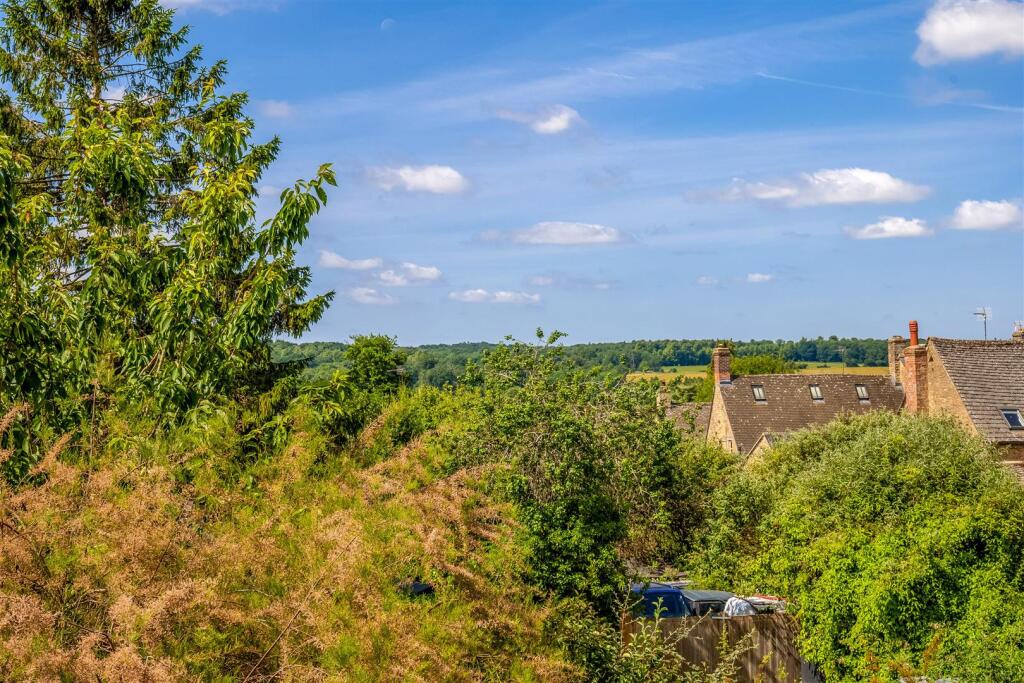 Homend Cottage 1684-15.jpg