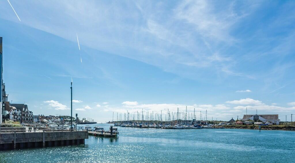 Yacht Club and Go...