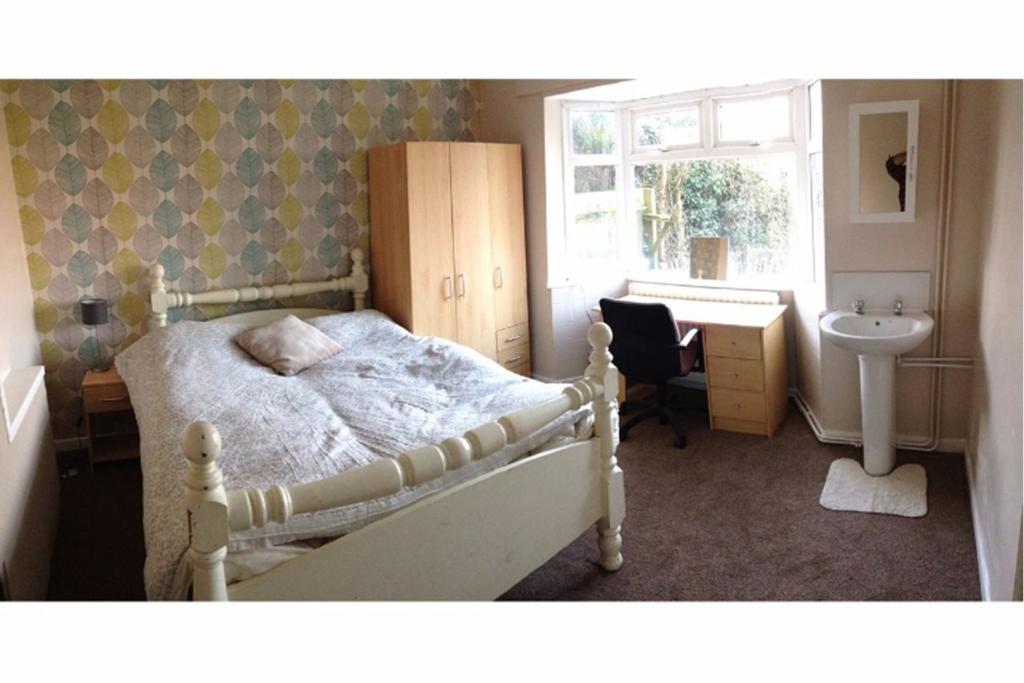 Study / Bedroom 5