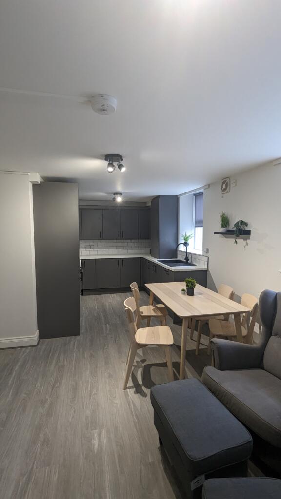kitchen b