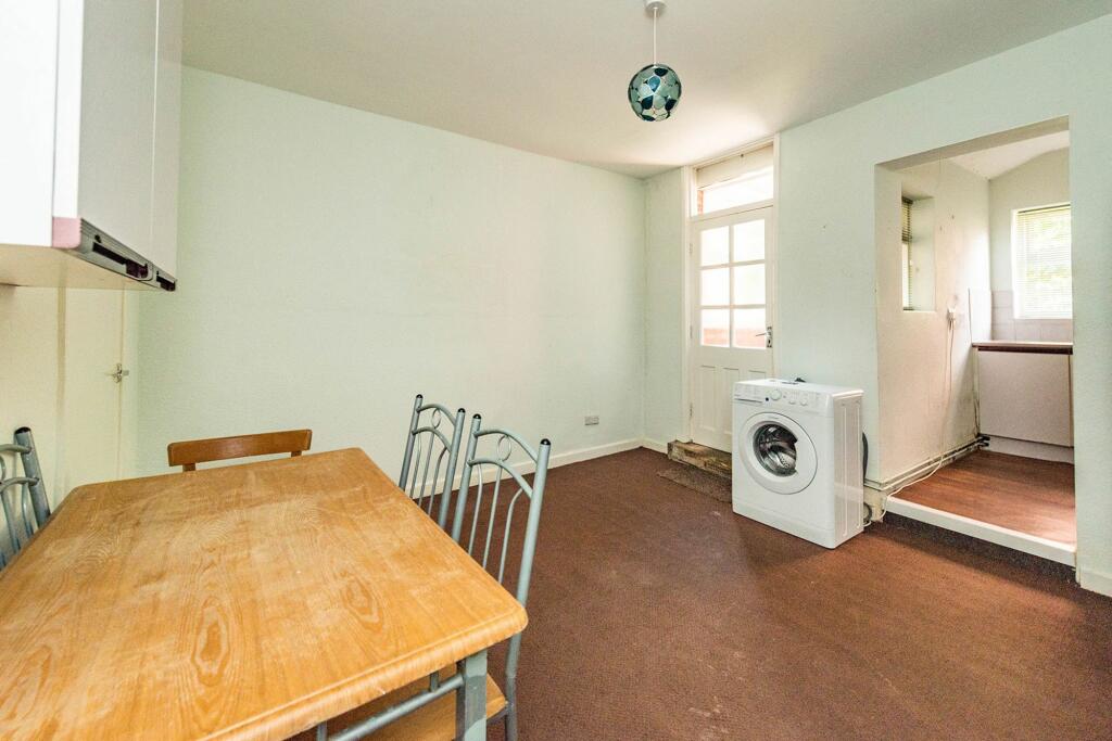 SITTING ROOM DINING ROOM AND KITCHEN