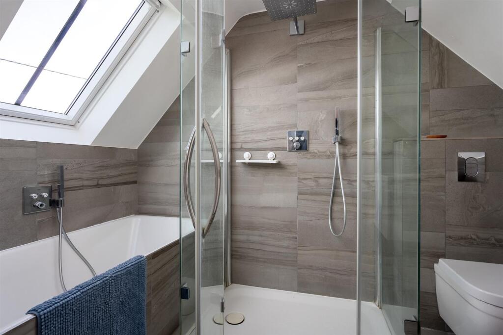 60 - 9-10 Sherborne - GL54 3DU - Web.jpg