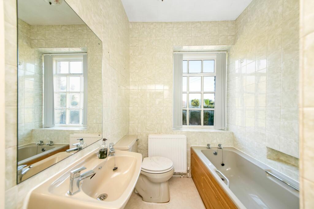 HOUSE BATHROOM