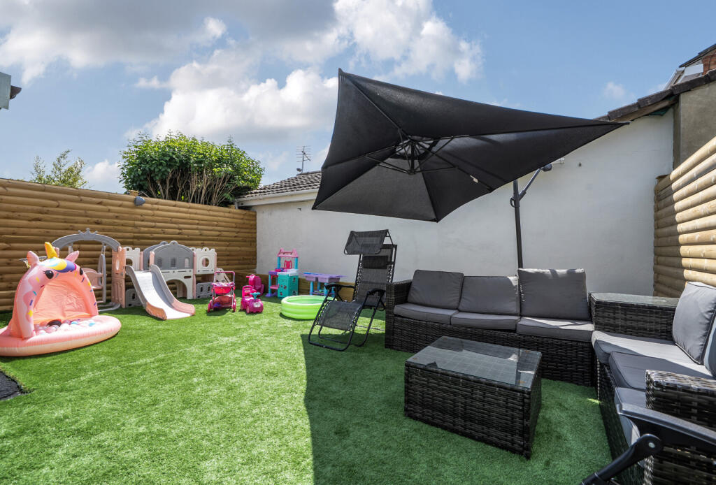 1290858-6-682f167...