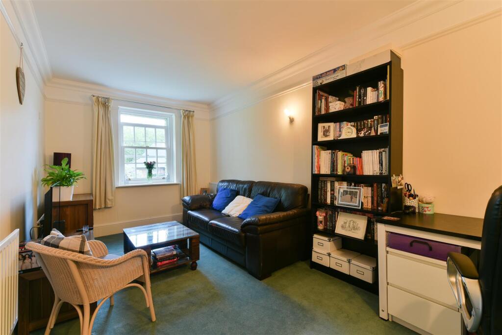 CLEAN  23 Gladstone House, Epsom (9 of 12).jpg