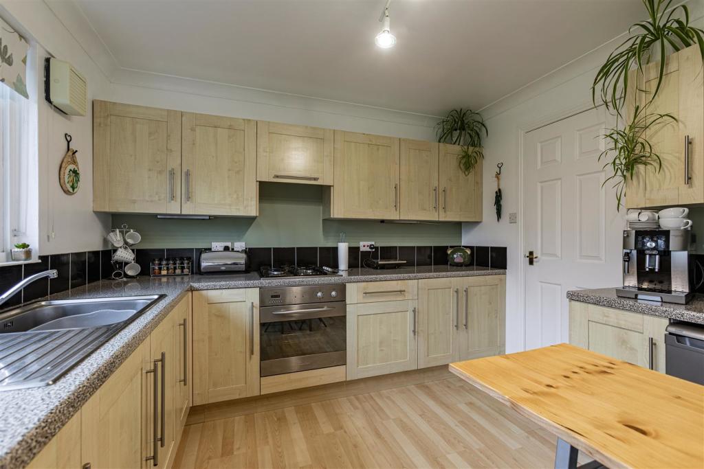 7 Tweedbank View Tweedbank 14.JPG