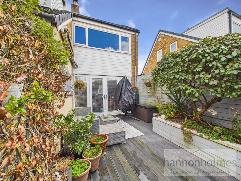 CAM05283G0-PR0027...