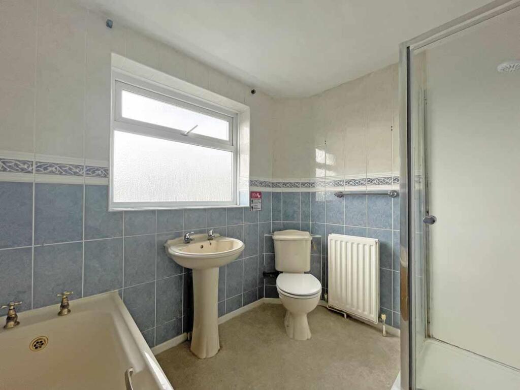 Northumberland Street 35 Bathroom.jpg