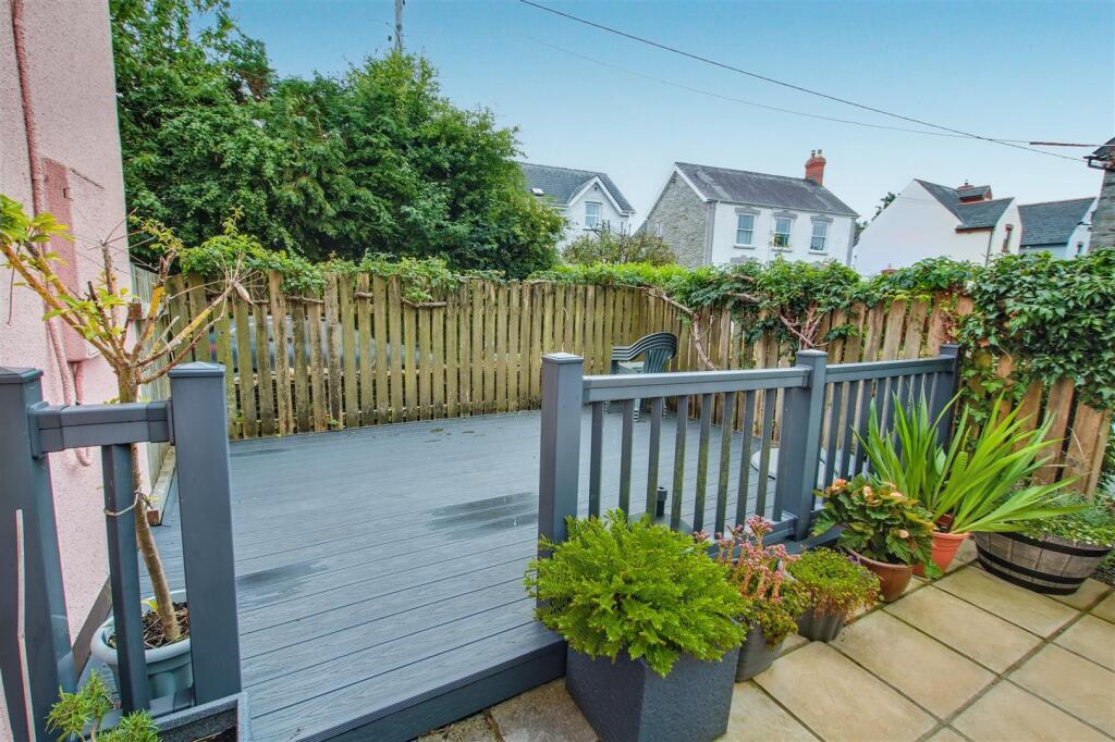 Side Garden Decking area