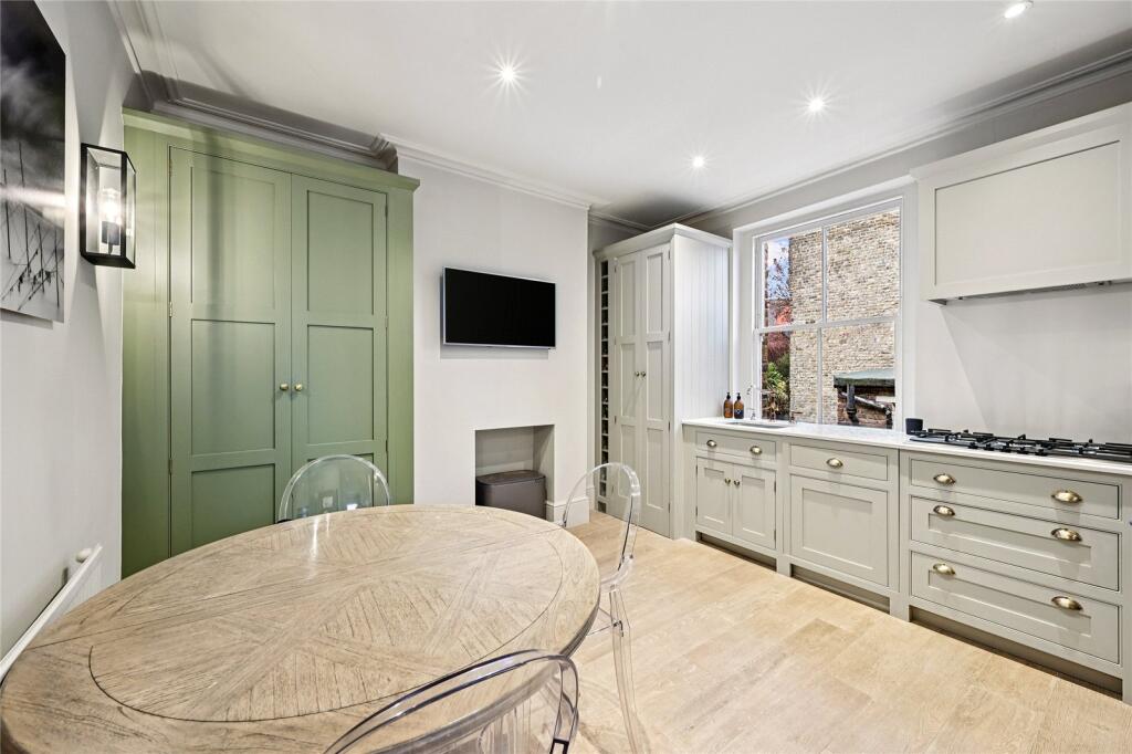 Kitchen/Dining