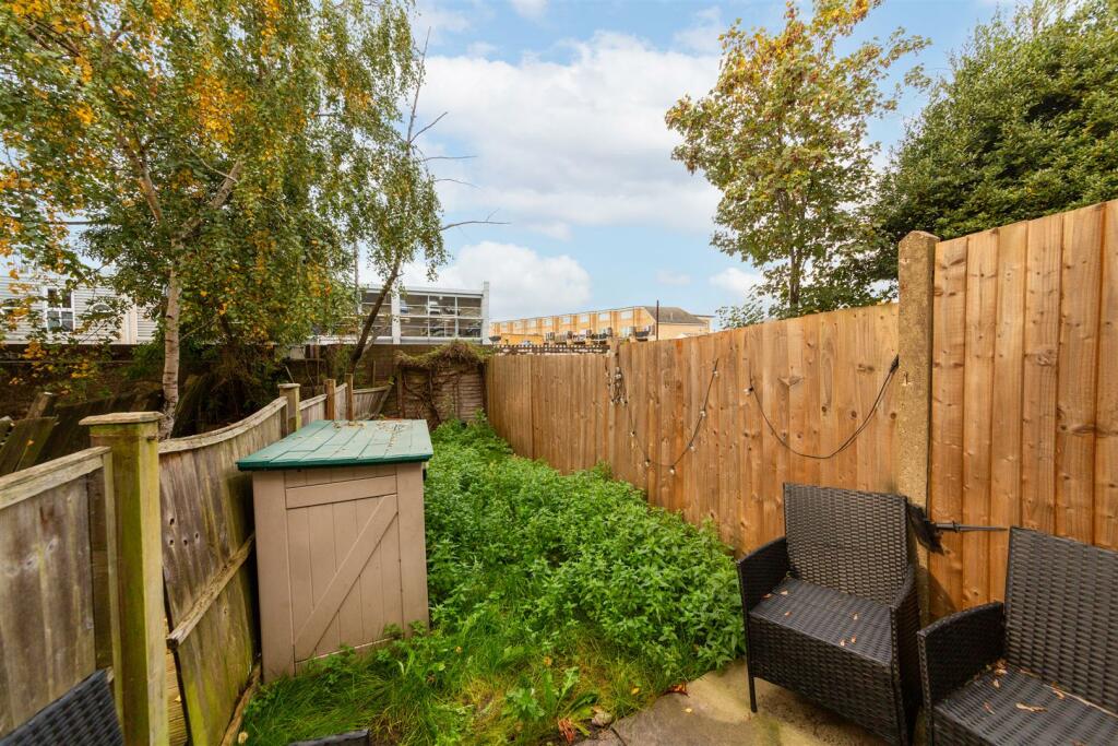 18 Gambole road SW17 0QJ-9.jpg