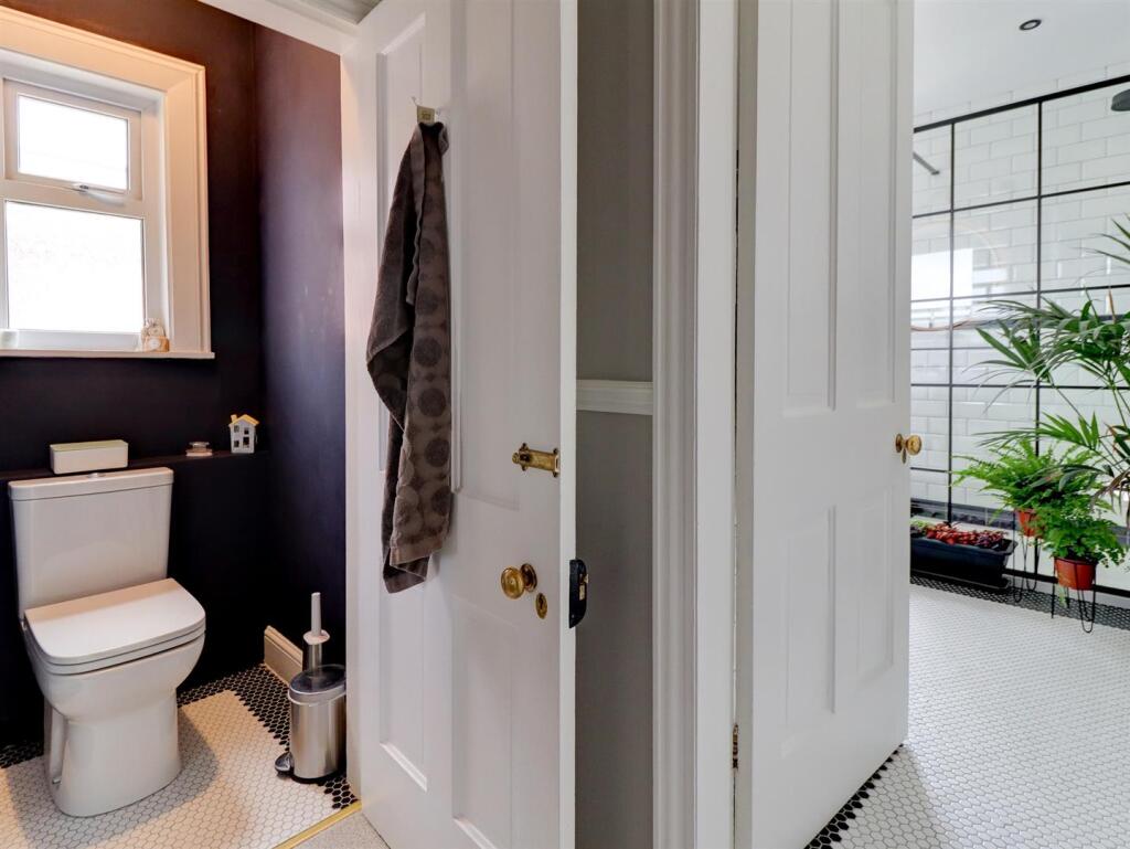 First Floor Landing/WC