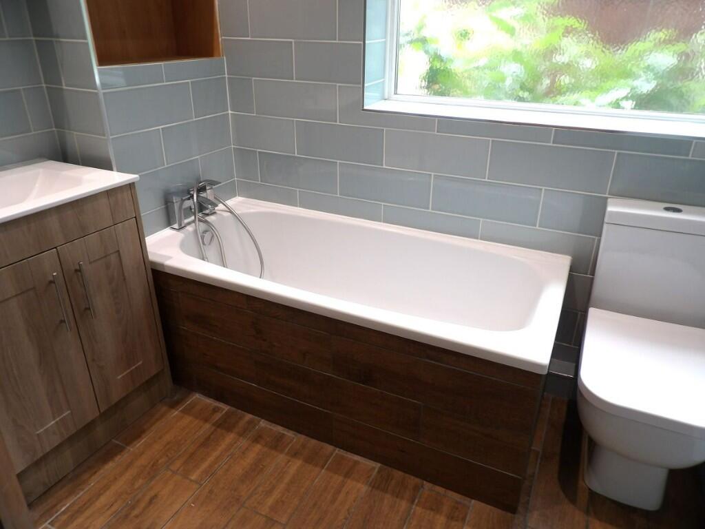 BATH &amp; SHOWER ROOM