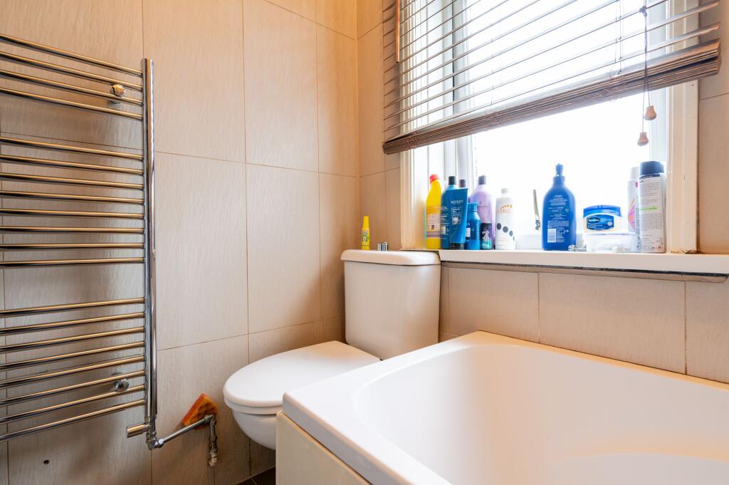 BEDROOMS AND BATHTOOM