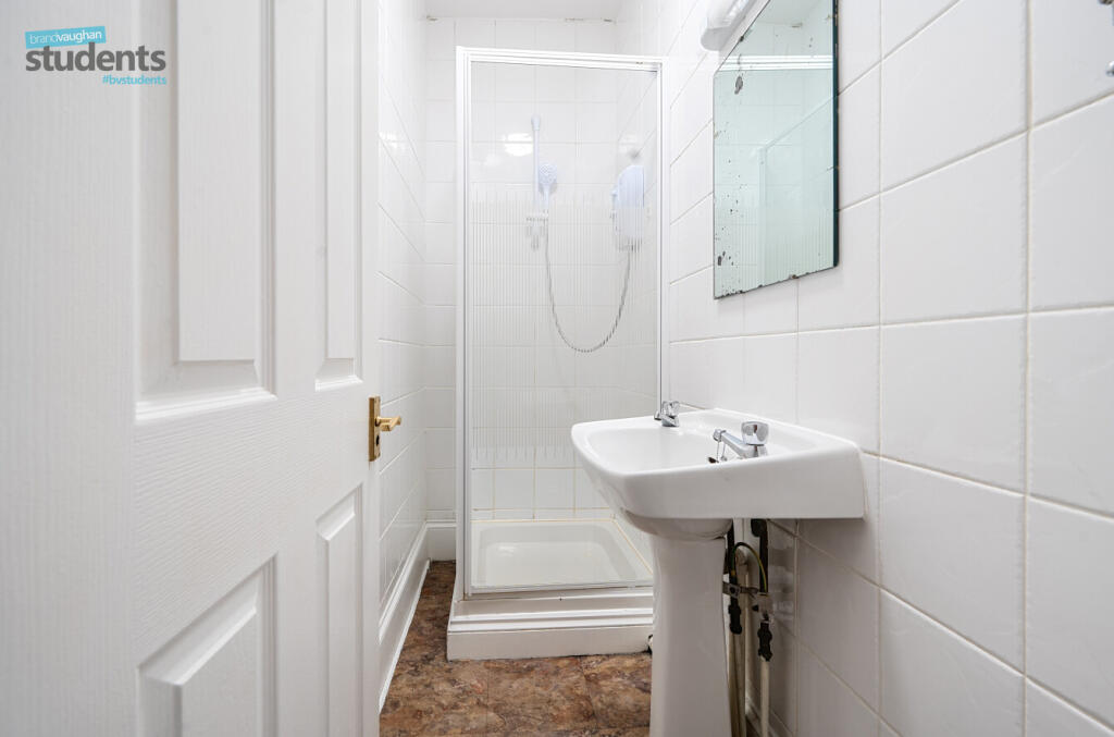 12566b62-38cb-48e...