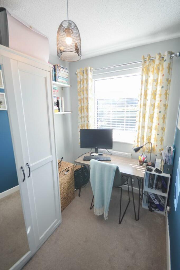 Bedroom/Office