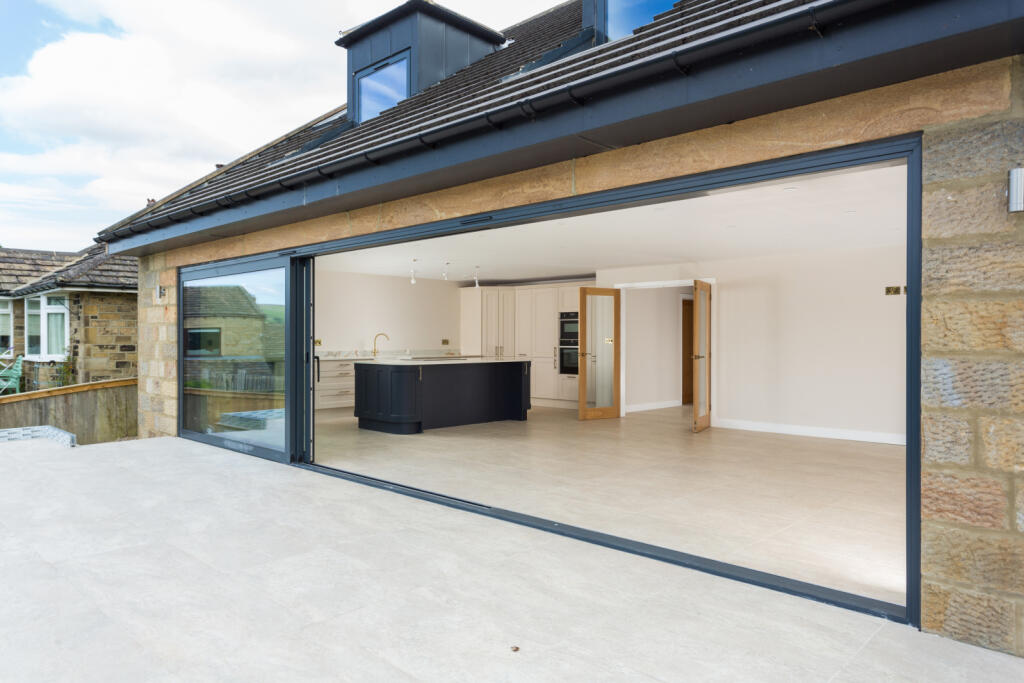 Rear External