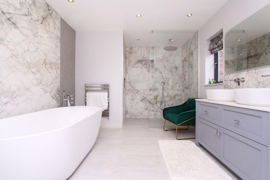 Ensuite Bathroom