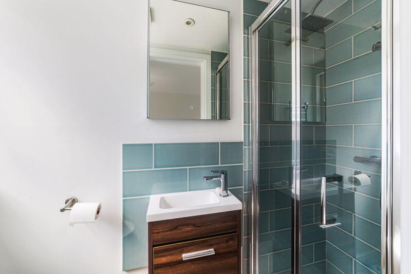 top floor ensuite shower room