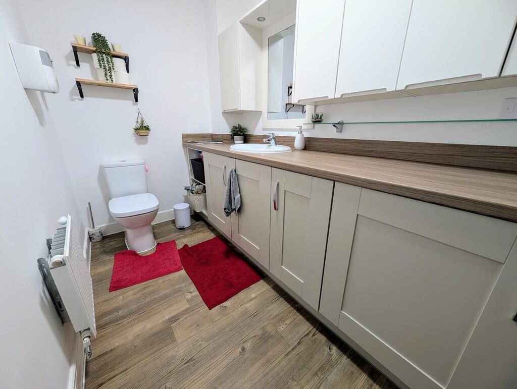 PXL_20251030_1335...