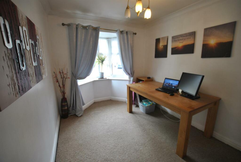 DINING ROOM/STUDY