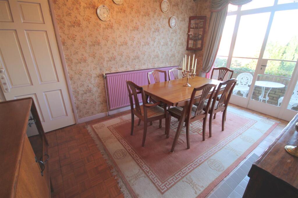 WR Dining Room i.JPG