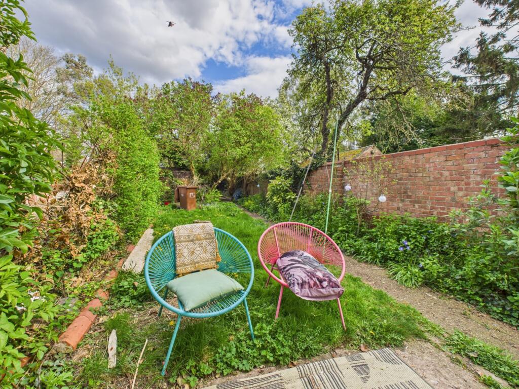 16. Garden