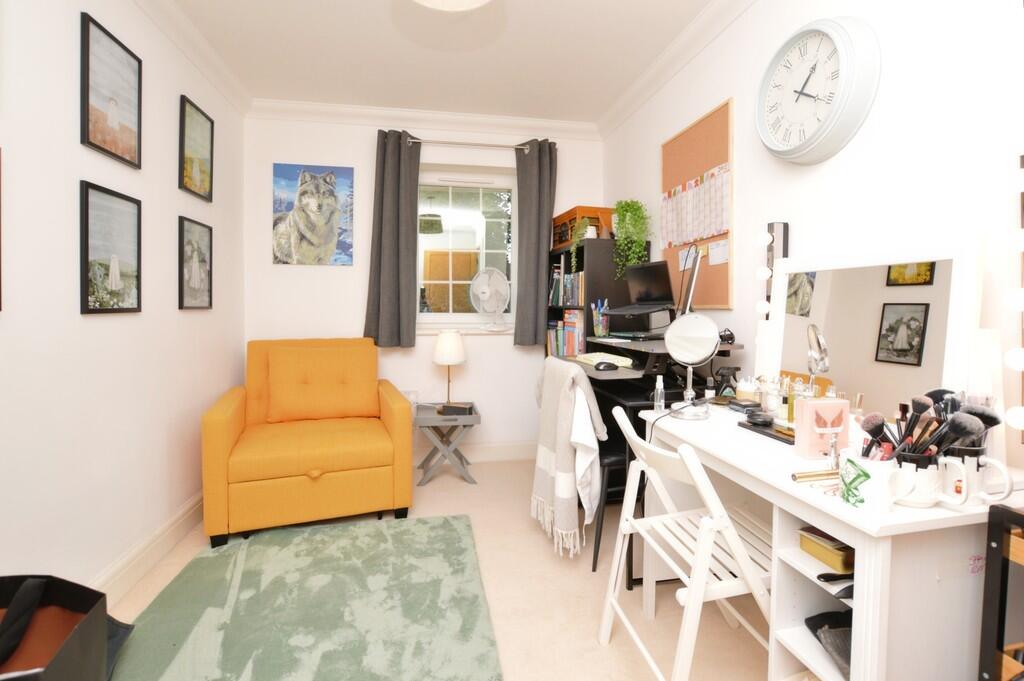 81c6d69d-Bedroom ...