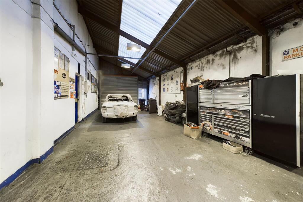 3 - 5 Hinton Road, Greenbank, Bristol BS5 6HA |Fre