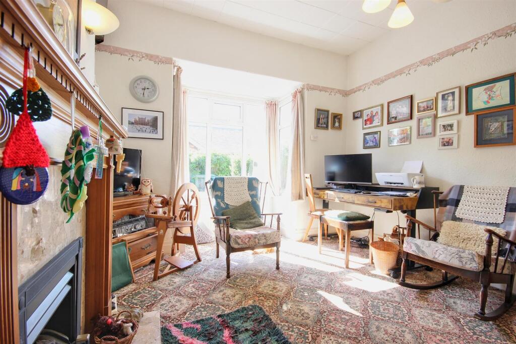 SITTING ROOM OR BEDROOM 4