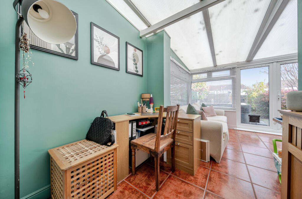 1380176-10-691201...