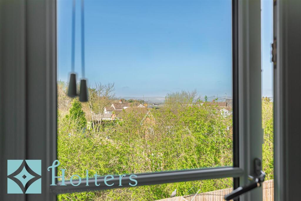 38 Powys Drive, Ludlow-23.jpg