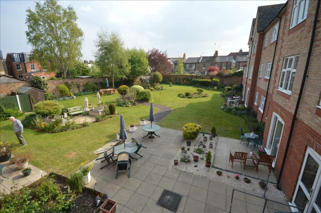 COMMUNAL GARDEN