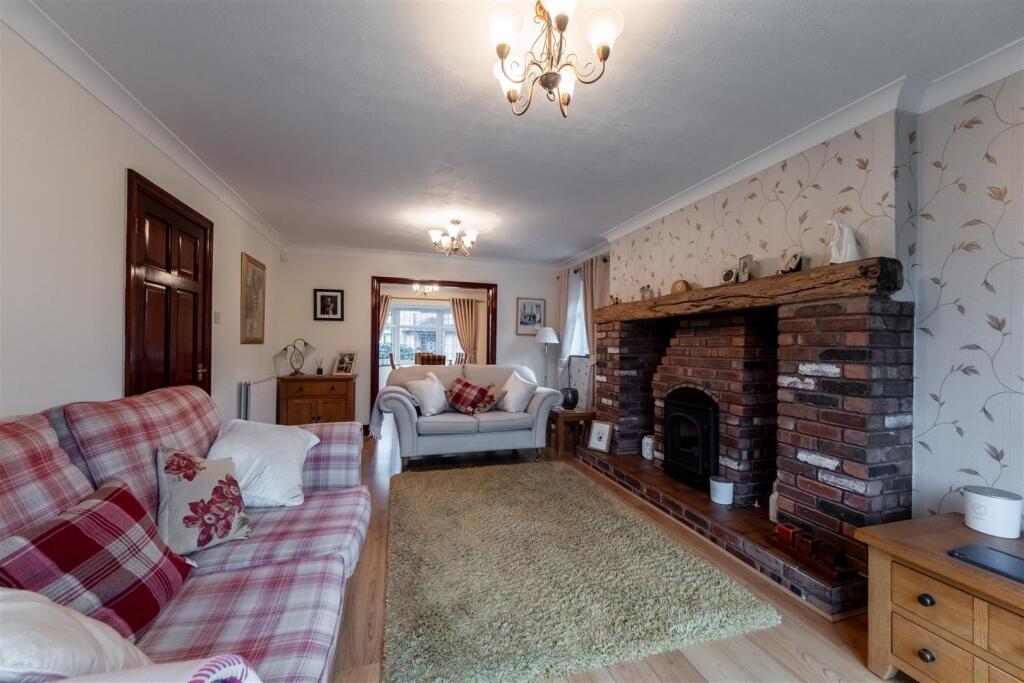 21 Peacock Avenue-014.jpg