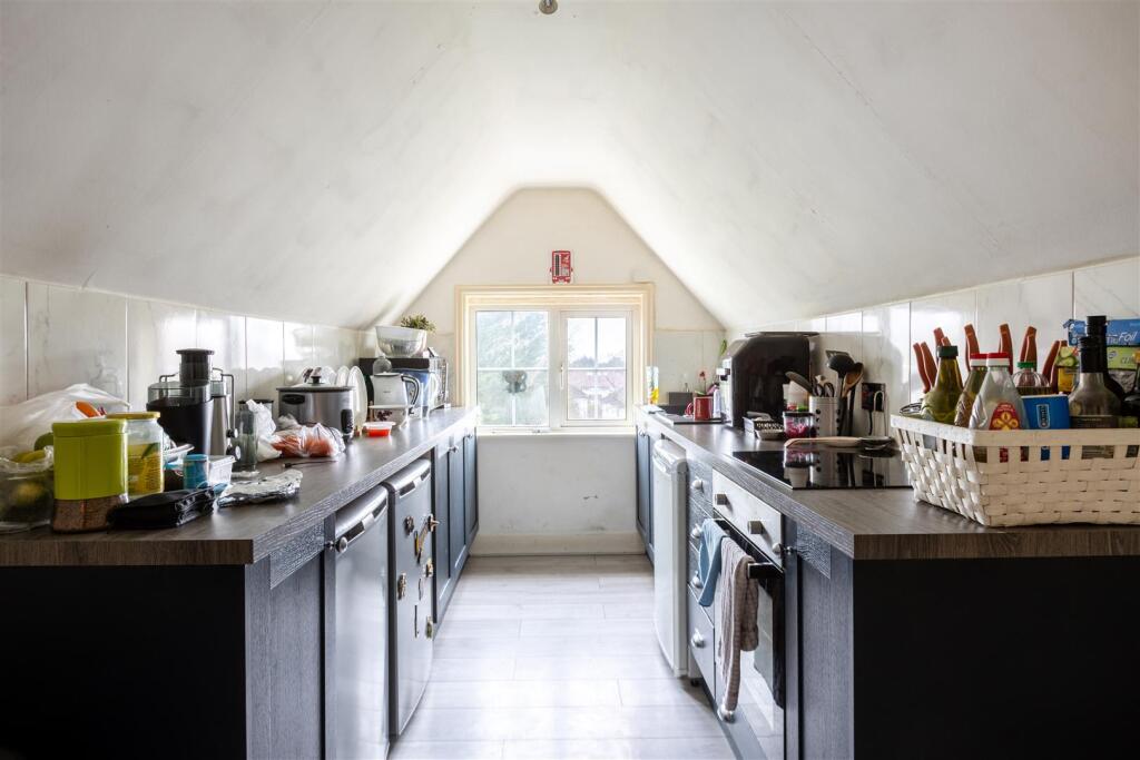 43 Croham Park Avenue-21.jpg