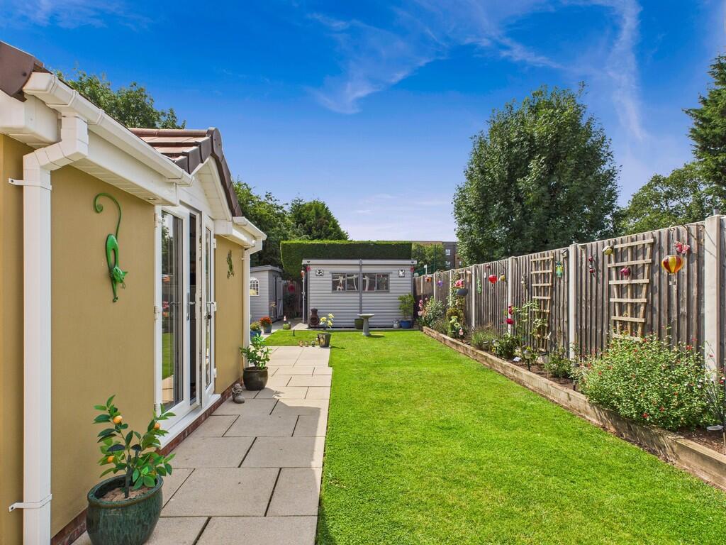 CAM03582G0-PR0131...