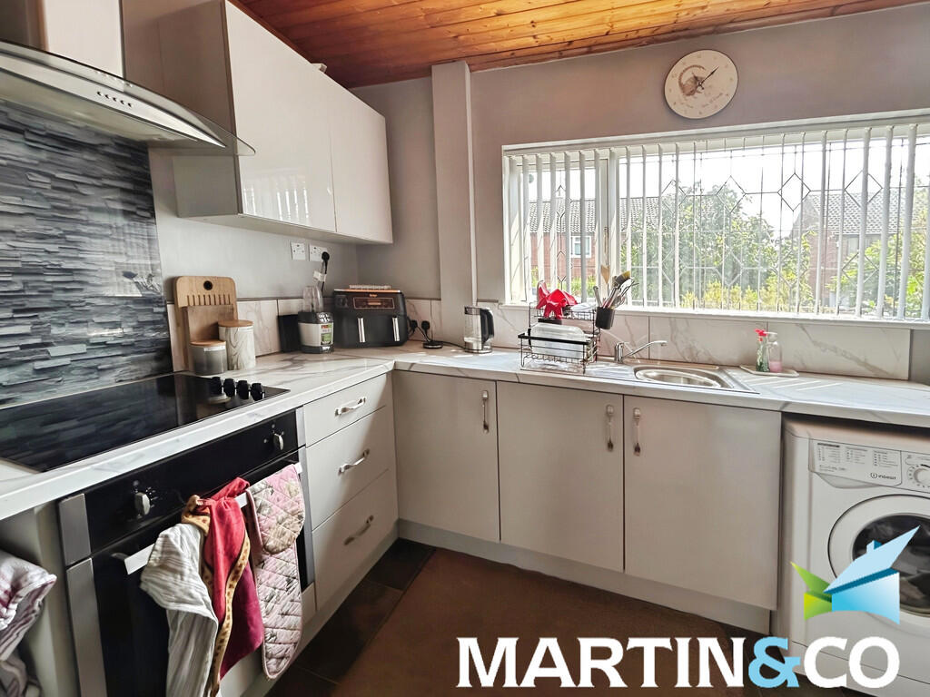 4d6b172f-IMG-2025...