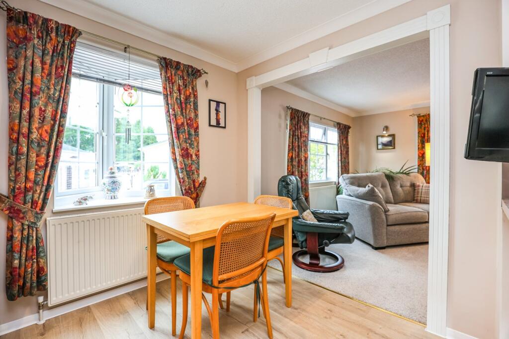 Dining Room into Lounge