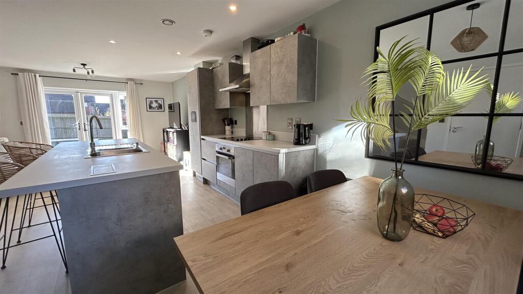 Stanford Brook Dining.jpg