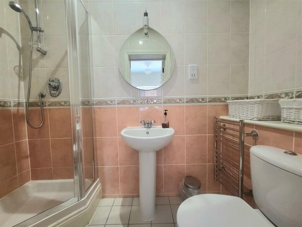 En-suite Shower Room