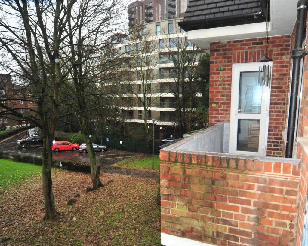 73DC-Balcony-povK-9416.JPG