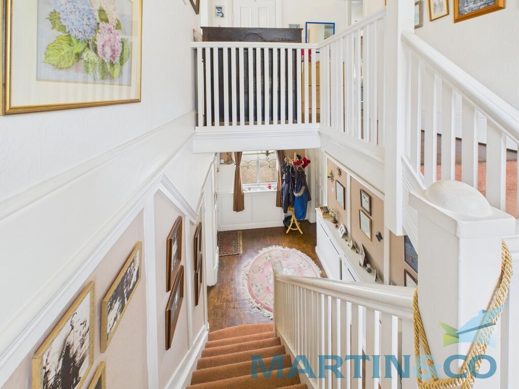 CAM01870G0-PR0161...