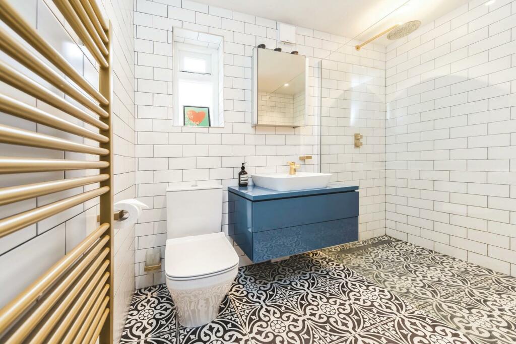 First Floor Bathroom.jpg
