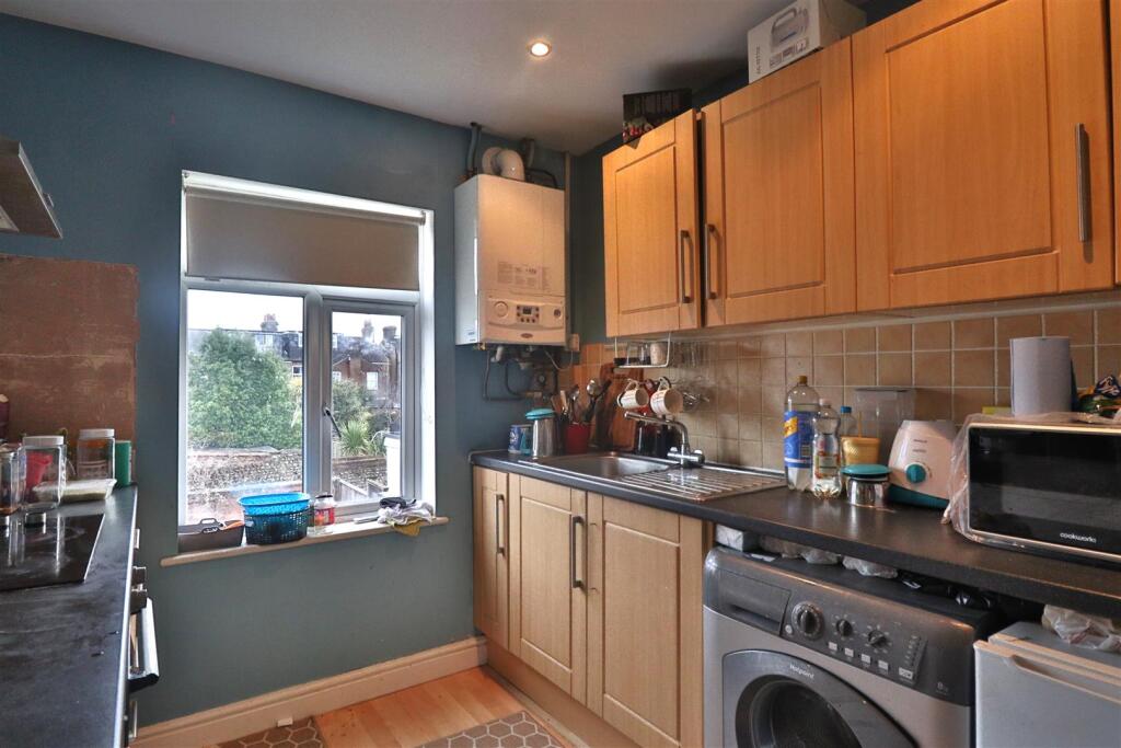 Kitchen.JPG