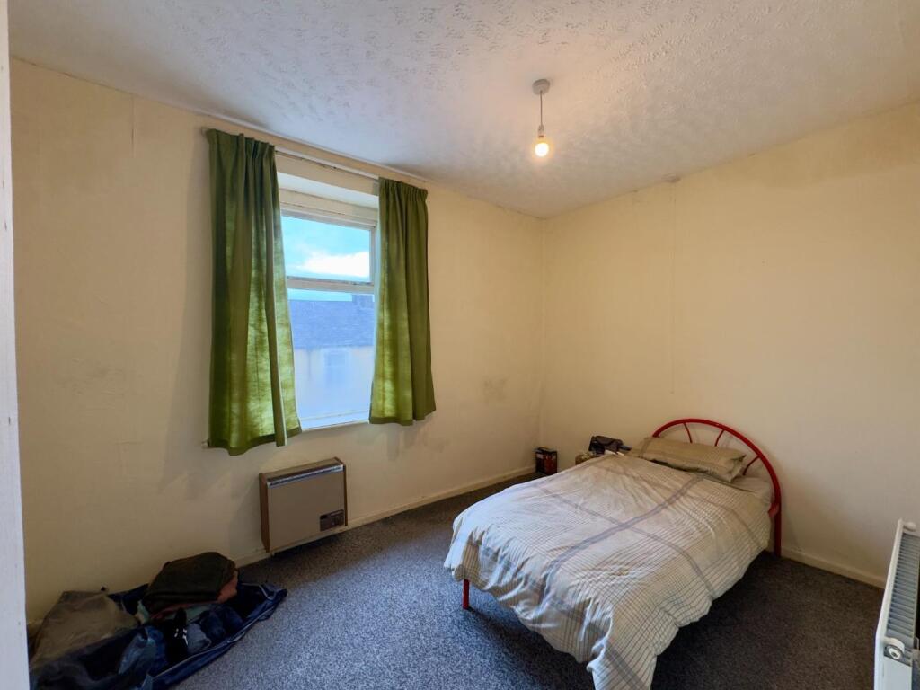 Hollingreave Road, Burnley, Bedroom One Photo, For