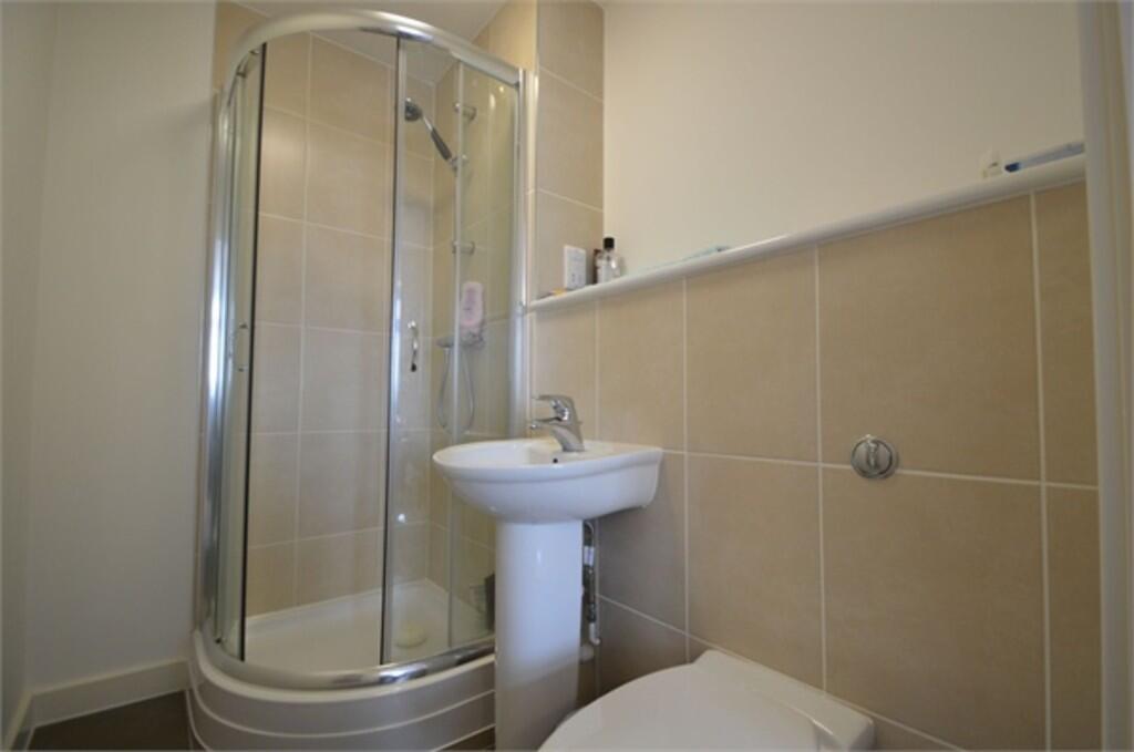 6 - Ensuite