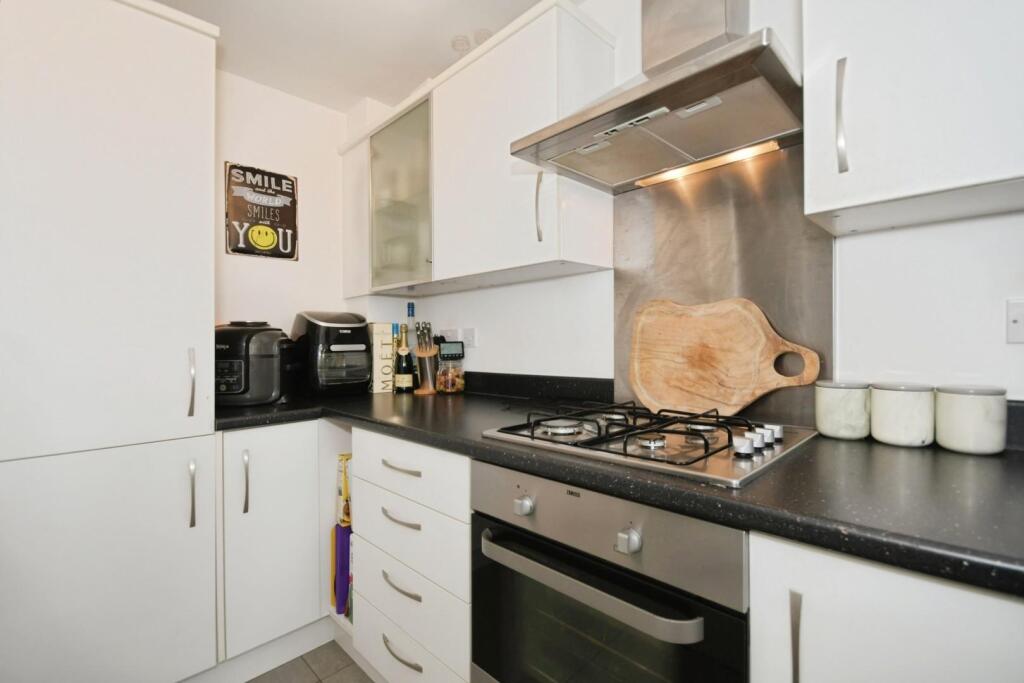 Vicarage Walk, Clowne, Chesterfield, S43 4FH