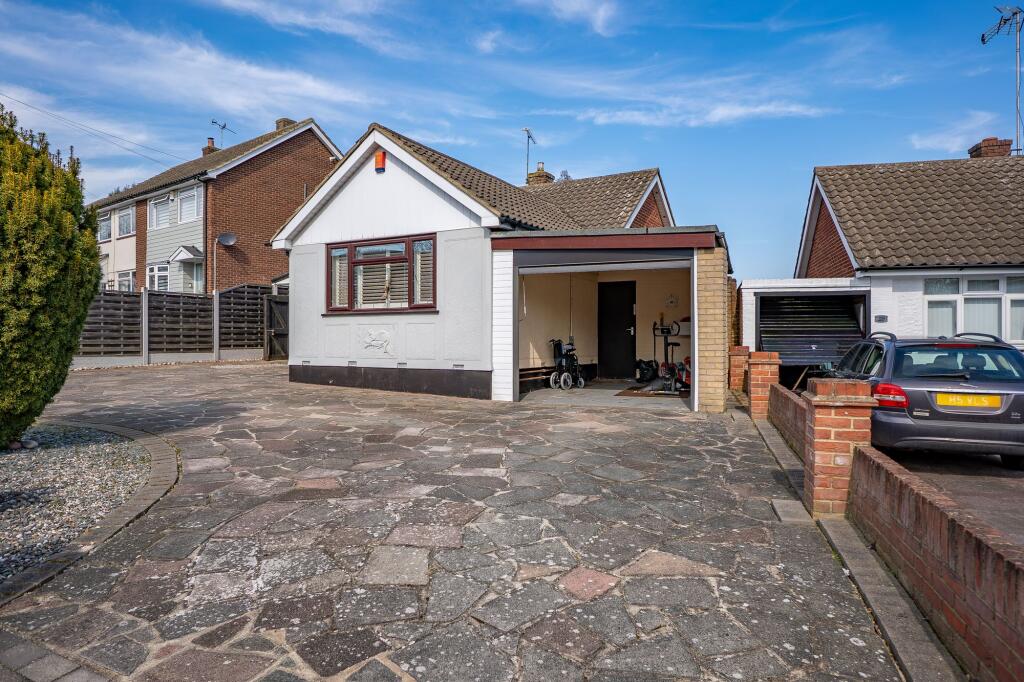 front-Garage
