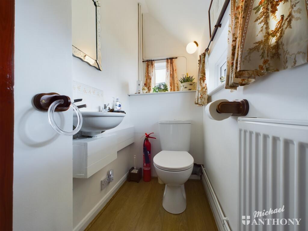 CAM02773G0-PR0132-STILL003